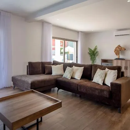 Villa Krystal Bay *