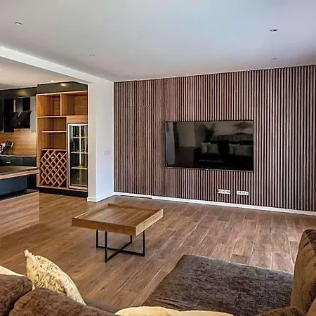 Krystal Bay Villa *