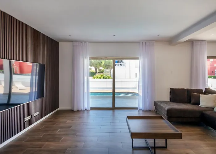 Krystal Bay * 阿尔布费拉